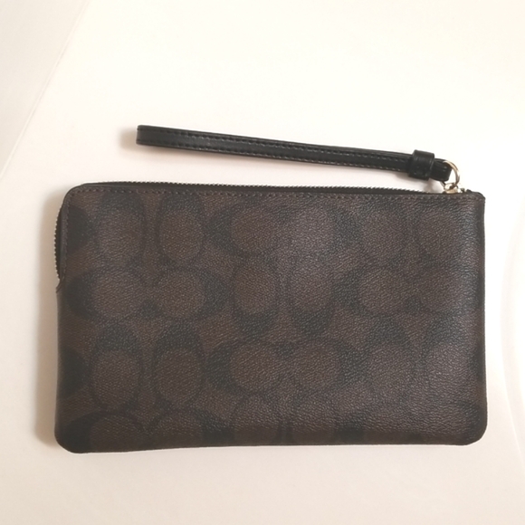 Coach Large Corner Zip Leather Wristlet - Picture 3 of 7